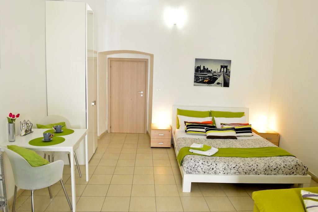 B&B Affittacamere Del Teatro Brindisi Quarto foto